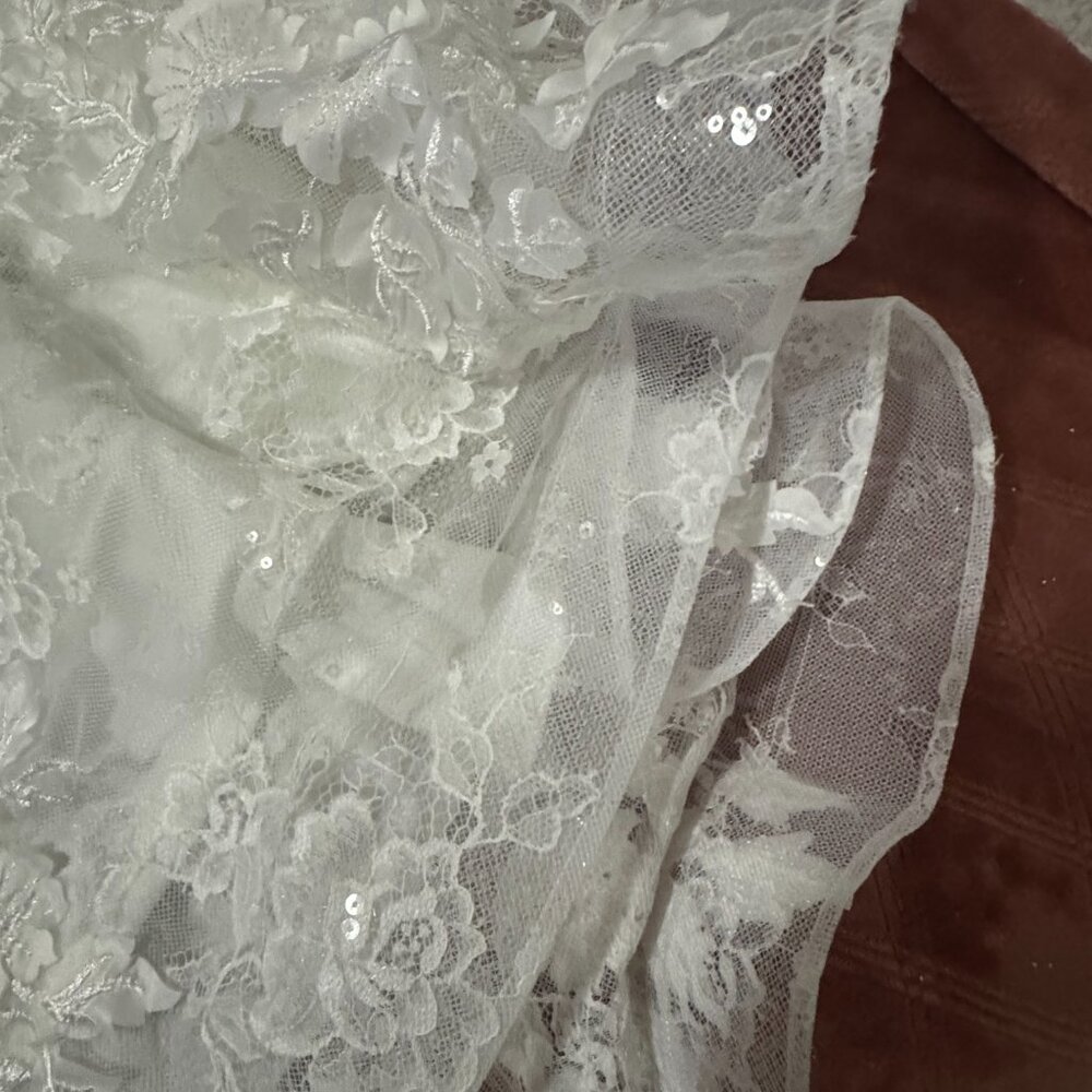 New Jovani Bridal Strapless Lace 3D Floral Mermaid Wedding Dress Size 6 White - Picture 5 of 5